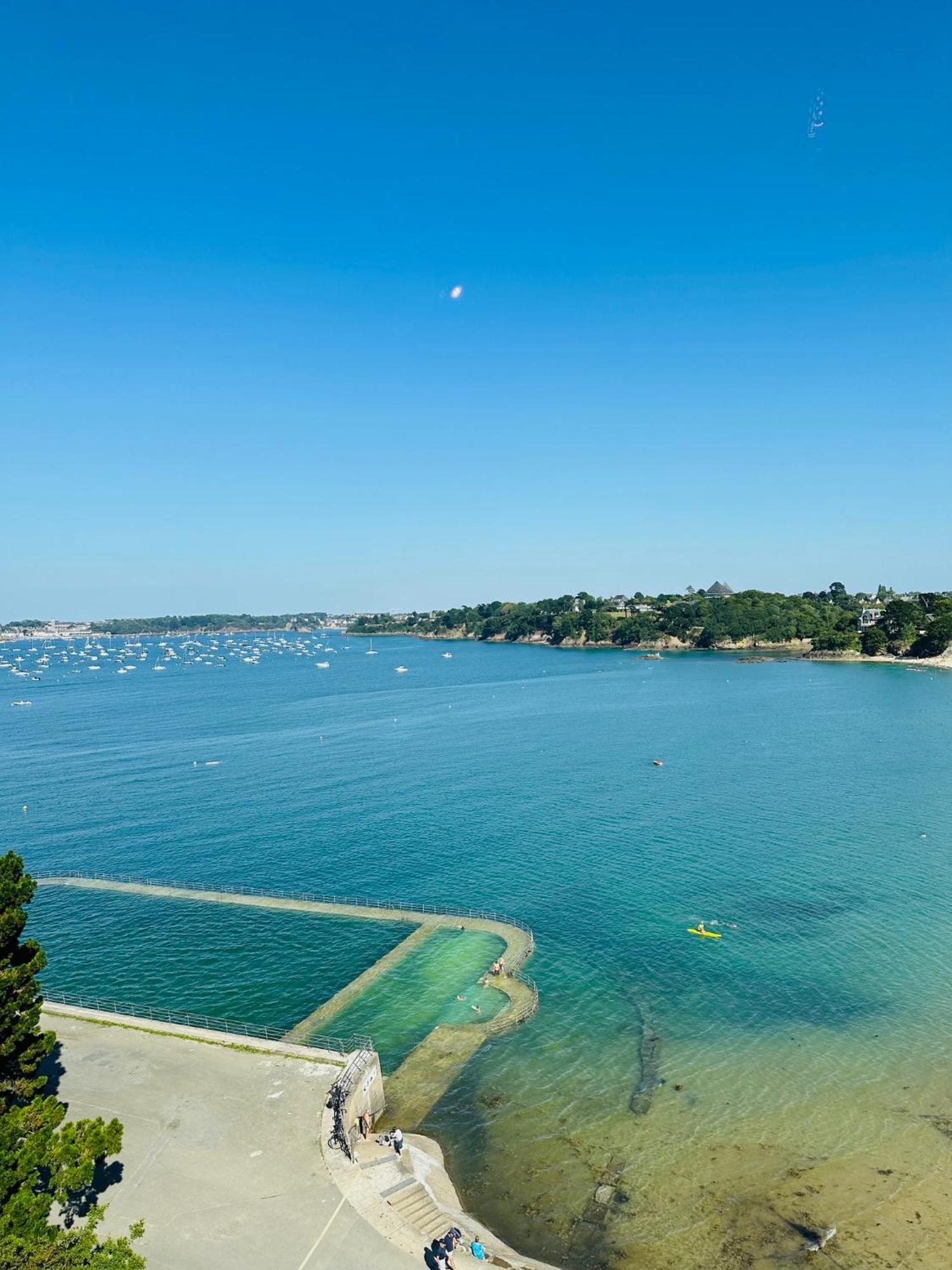 Restaurant Hotel Didier Meril Dinard Exterior photo